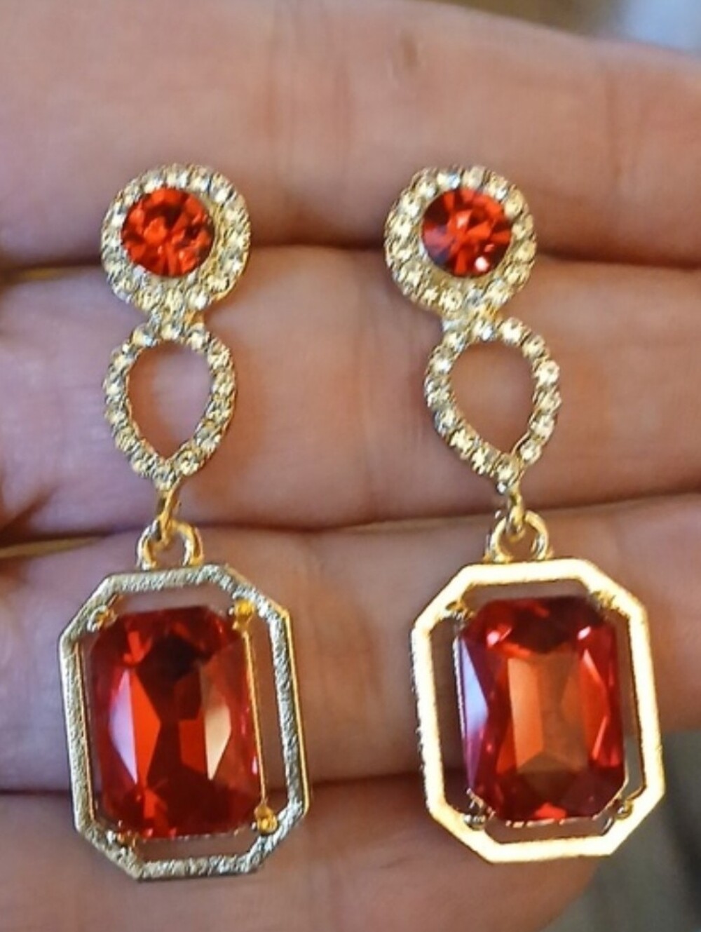 New Women's Red Crystal Drop Gold Statement Cocktail Earrings Jewelry - Picture 11 of 13